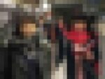 ピンクの時計さんの奥義スカートめくりパンチラ【完璧なバレからの顔撮り娘と殿堂入り美人ちゃん】