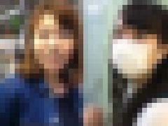 ピンクの時計さんの奥義スカートめくりパンチラ【背中まで丸見えガール】